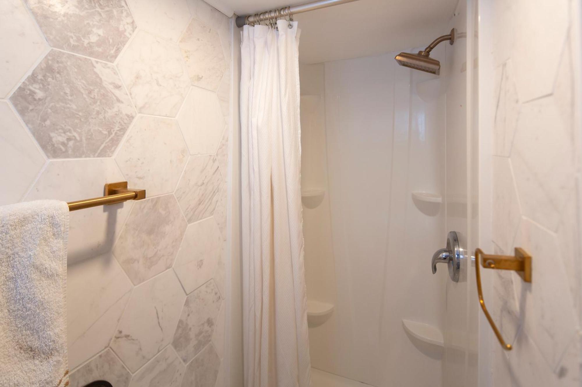 5 Bedroom Downtown Savannah Ga Экстерьер фото