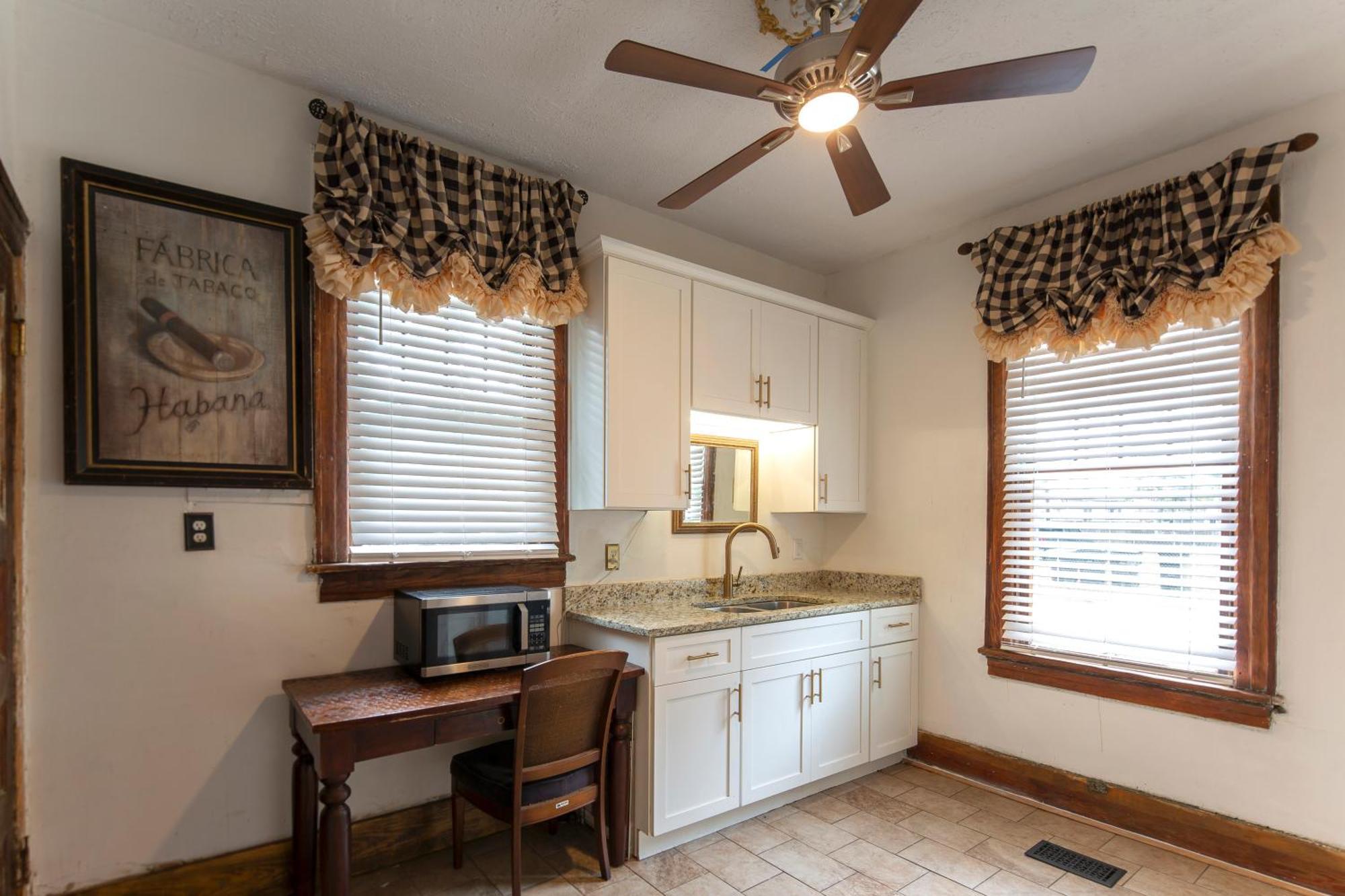 5 Bedroom Downtown Savannah Ga Экстерьер фото